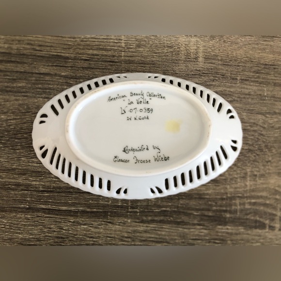 Vtg Eleanor Wiebe Porcelain Dish with 24 K Gold Trim - Picture 8 of 12